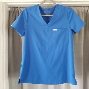 Figs | One Pocket Uniform Top